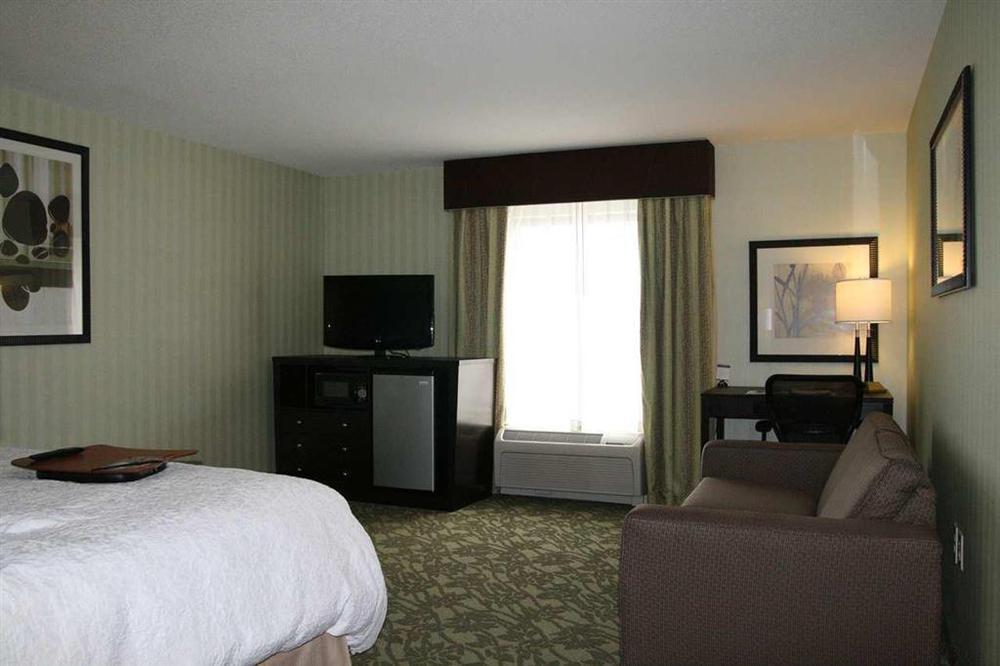 Hampton Inn Detroit Roseville Clinton Township Rum bild