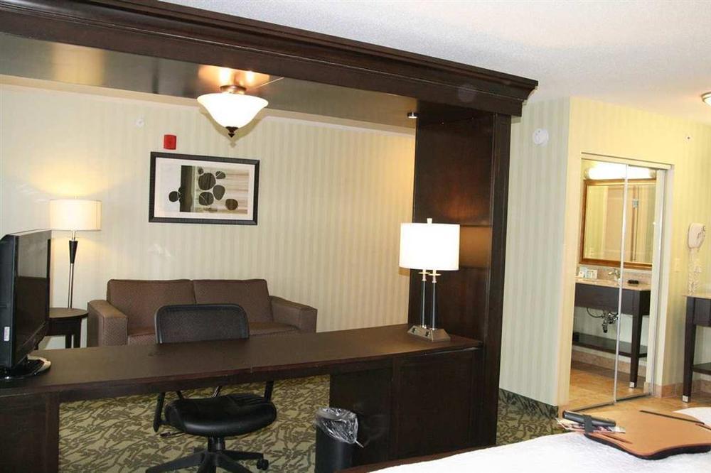 Hampton Inn Detroit Roseville Clinton Township Rum bild