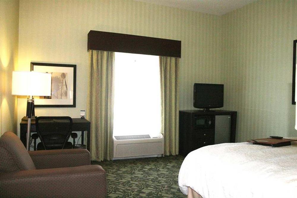 Hampton Inn Detroit Roseville Clinton Township Rum bild