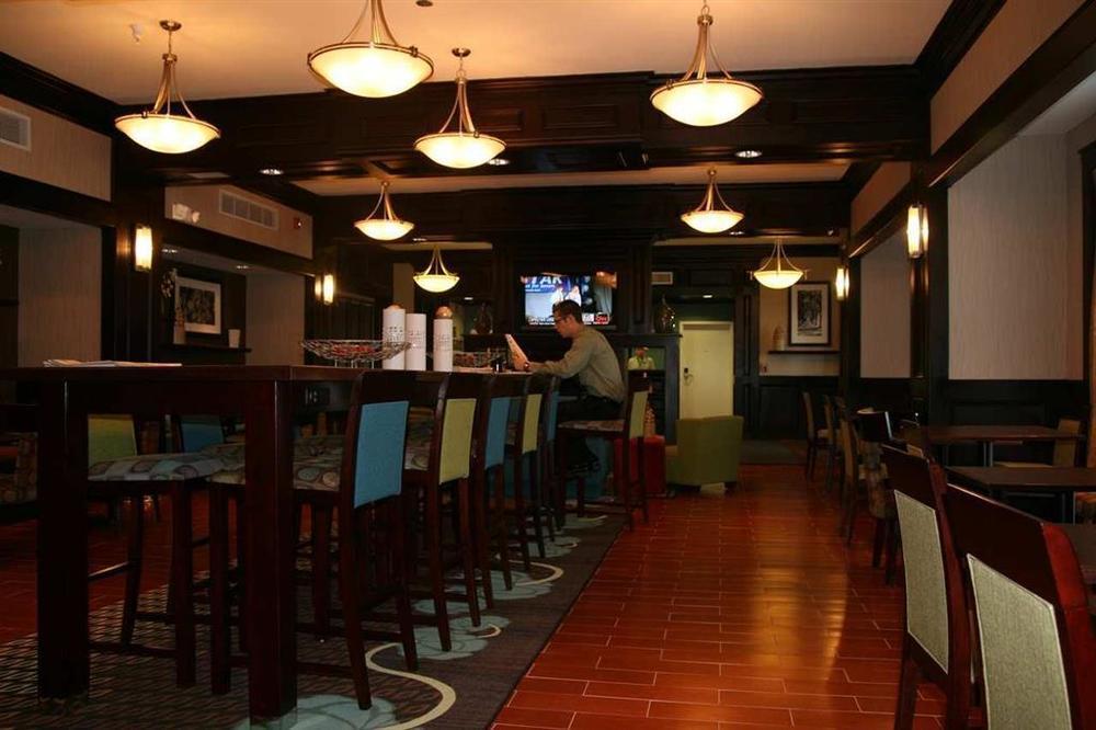 Hampton Inn Detroit Roseville Clinton Township Restaurang bild