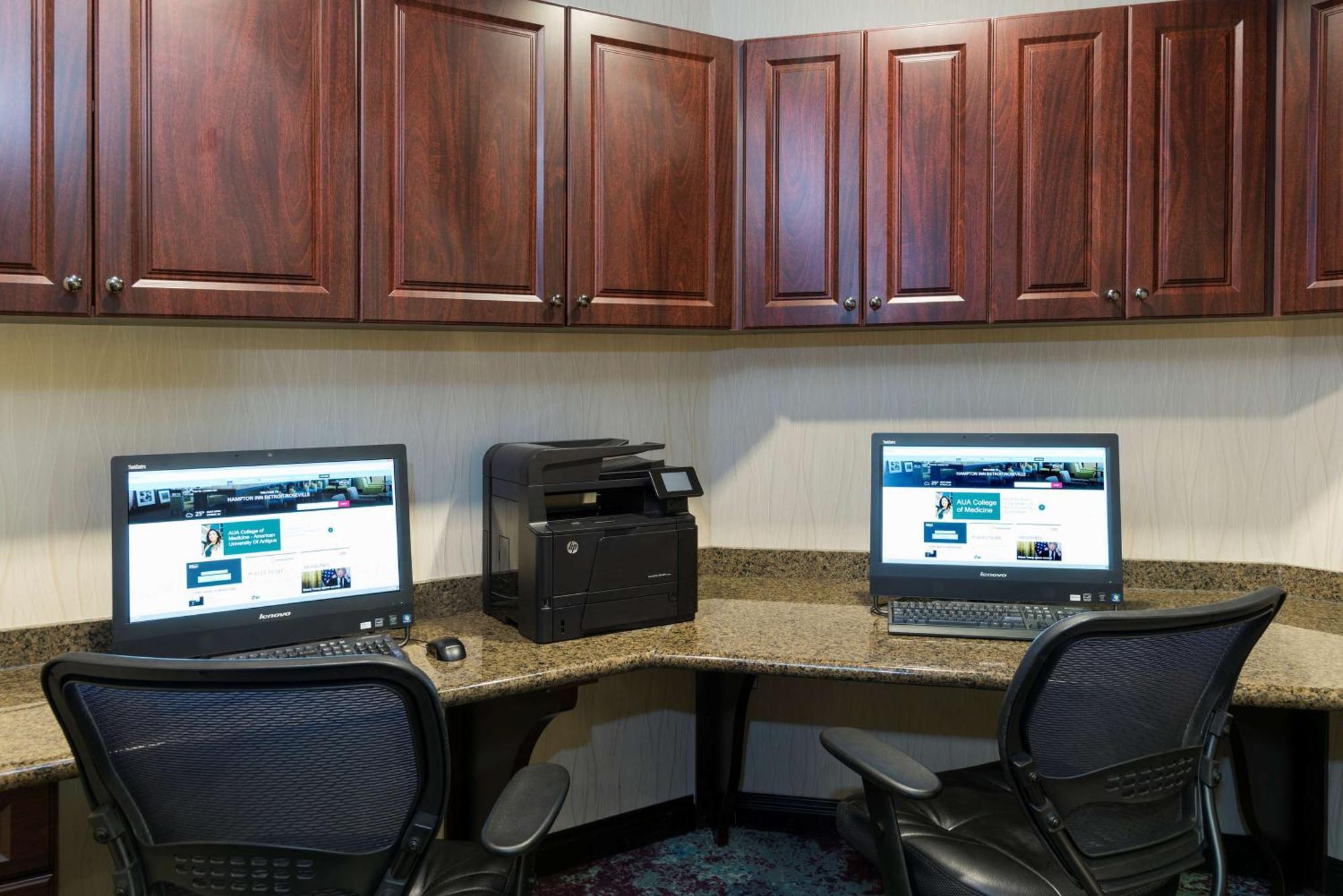 Hampton Inn Detroit Roseville Clinton Township Exteriör bild