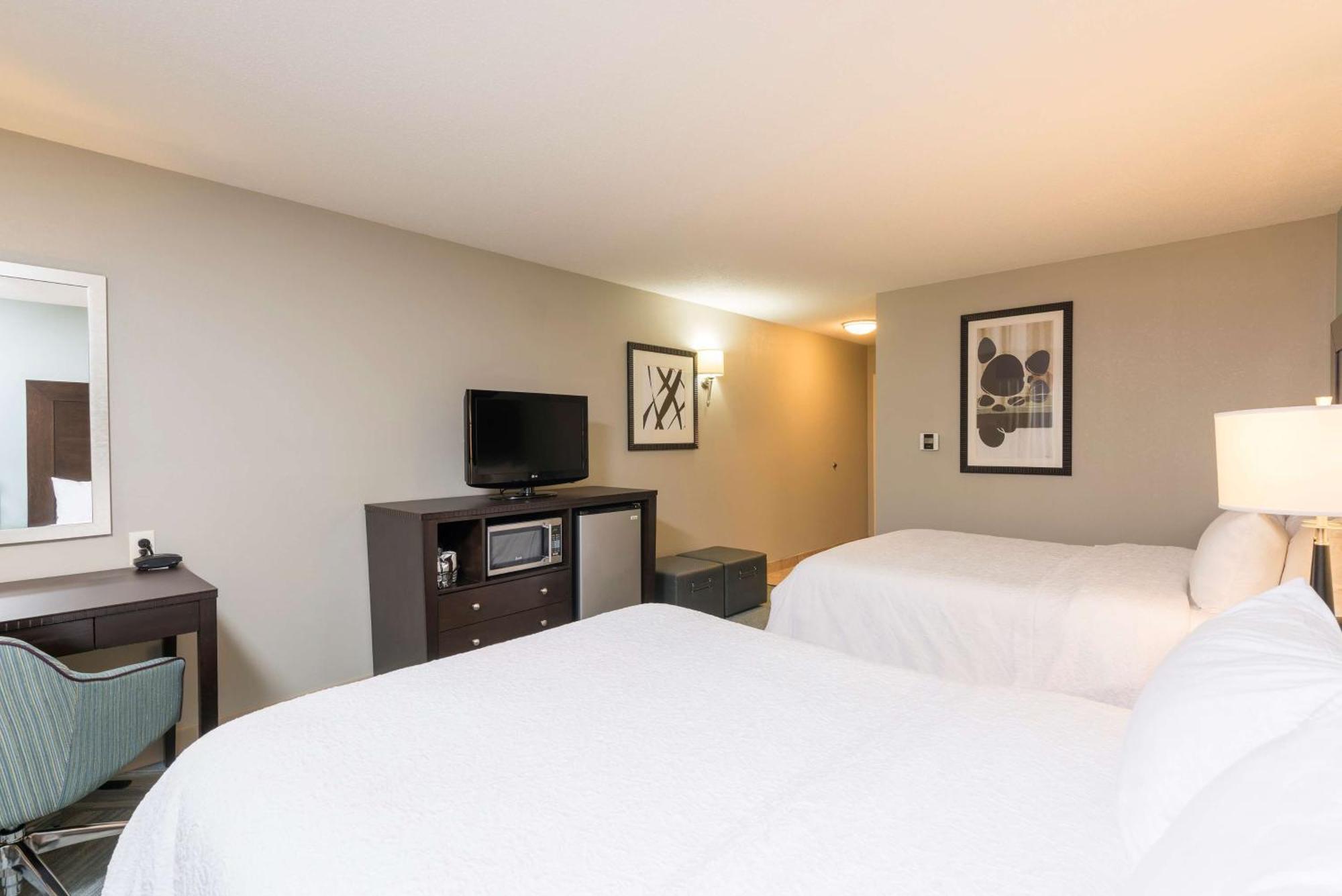 Hampton Inn Detroit Roseville Clinton Township Exteriör bild