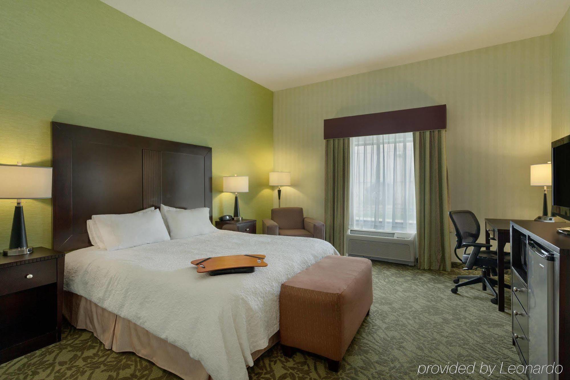 Hampton Inn Detroit Roseville Clinton Township Exteriör bild