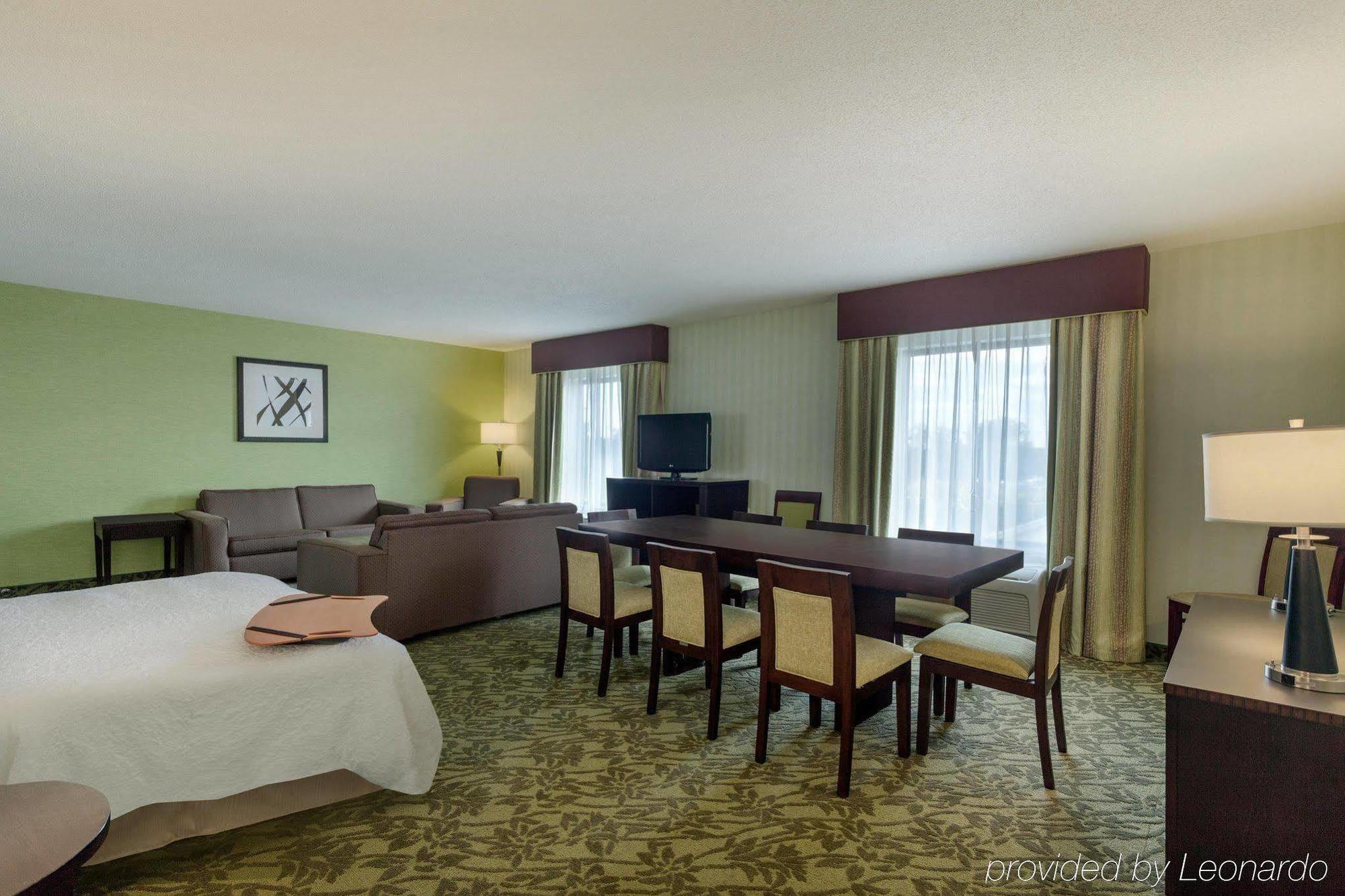 Hampton Inn Detroit Roseville Clinton Township Exteriör bild