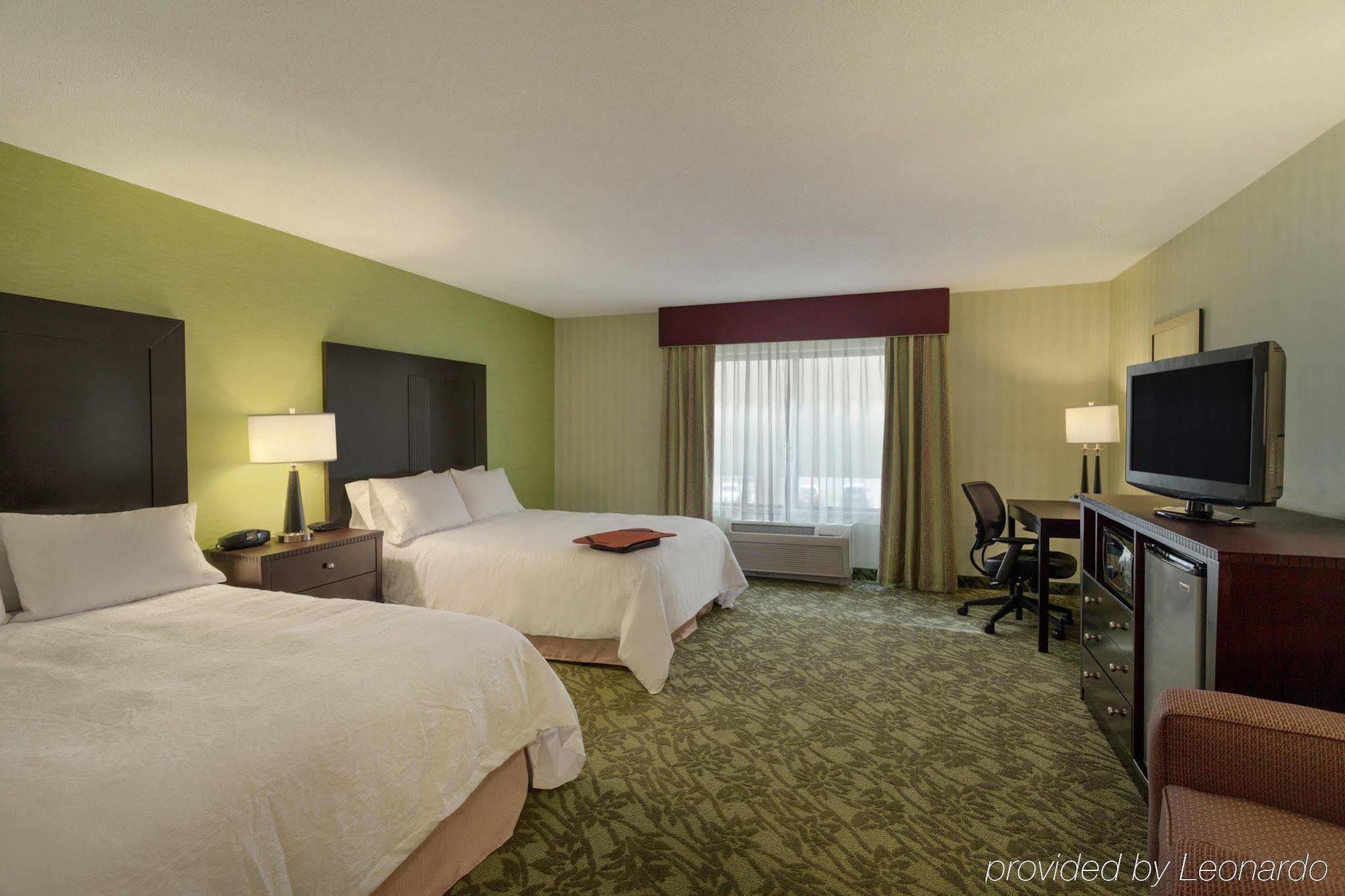 Hampton Inn Detroit Roseville Clinton Township Exteriör bild